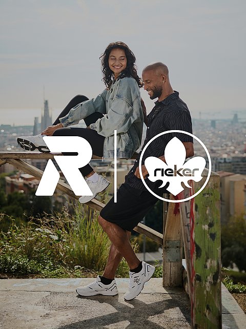 Frau und Mann tragen Rieker Sneaker aus der aktuellen Kollektion. In der Mitte des Bildes ist das Rieker Logo platziert.